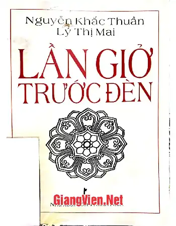 Ảnh bìa của Lần giở trước đèn