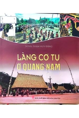 Ảnh bìa của Làng Cơ tu ở Quảng Nam