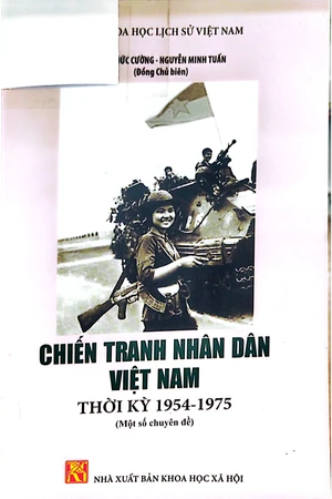 Ảnh bìa của Chiến tranh nhân dân Việt Nam thời kỳ 1954 đến 1975