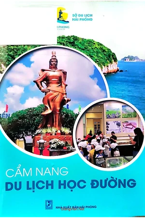 Ảnh bìa của Cẩm nang du lịch học đường