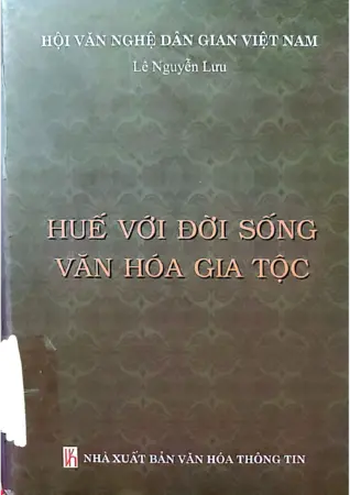Huế với đời sống văn hóa gia tộc