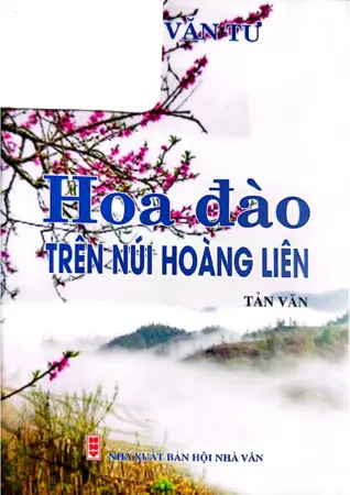 Hoa đào trên núi Hoàng Liên
