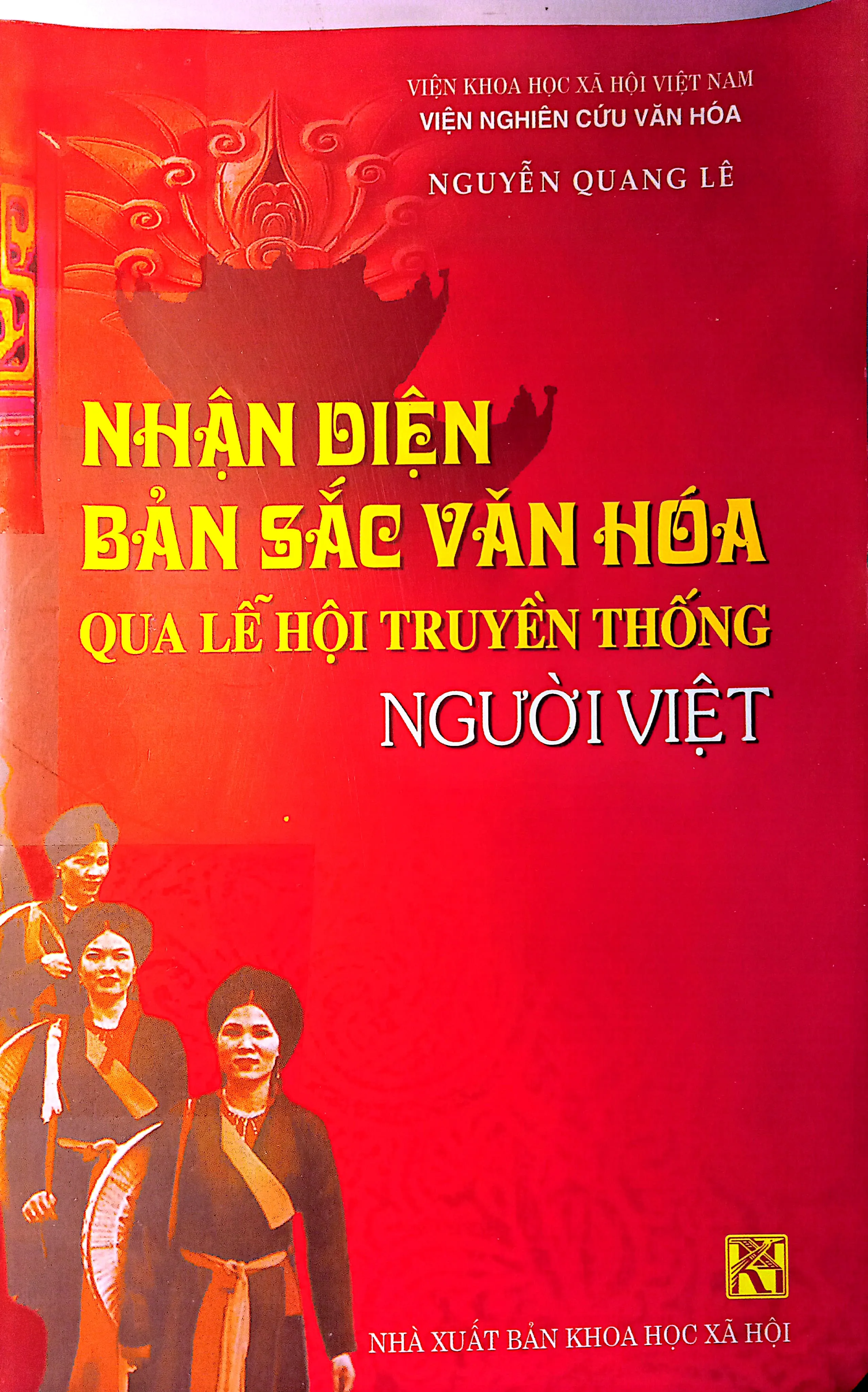 Ảnh bìa của Sách Nhận diện bản sắc văn hóa qua lễ hội truyền thống người Việt