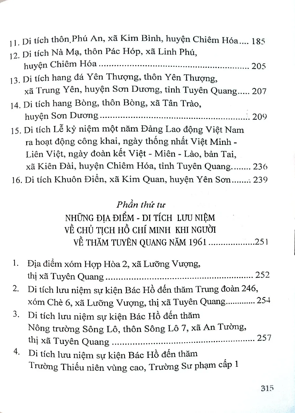 Mục lục chi tiết trang 3 sách Một số luận điểm quan trọng về xây dựng nền văn hóa Việt Nam trong bối cảnh hội nhập (Theo tinh thần Nghị quyết Hội nghị Ban chấp hành Trung ương khóa VIII)