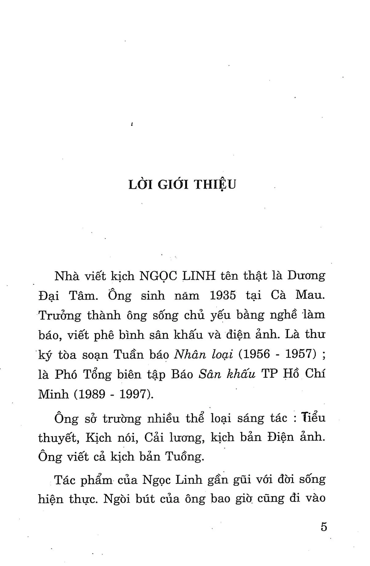 Trang bìa chính thức sách Luật trời và lòng người