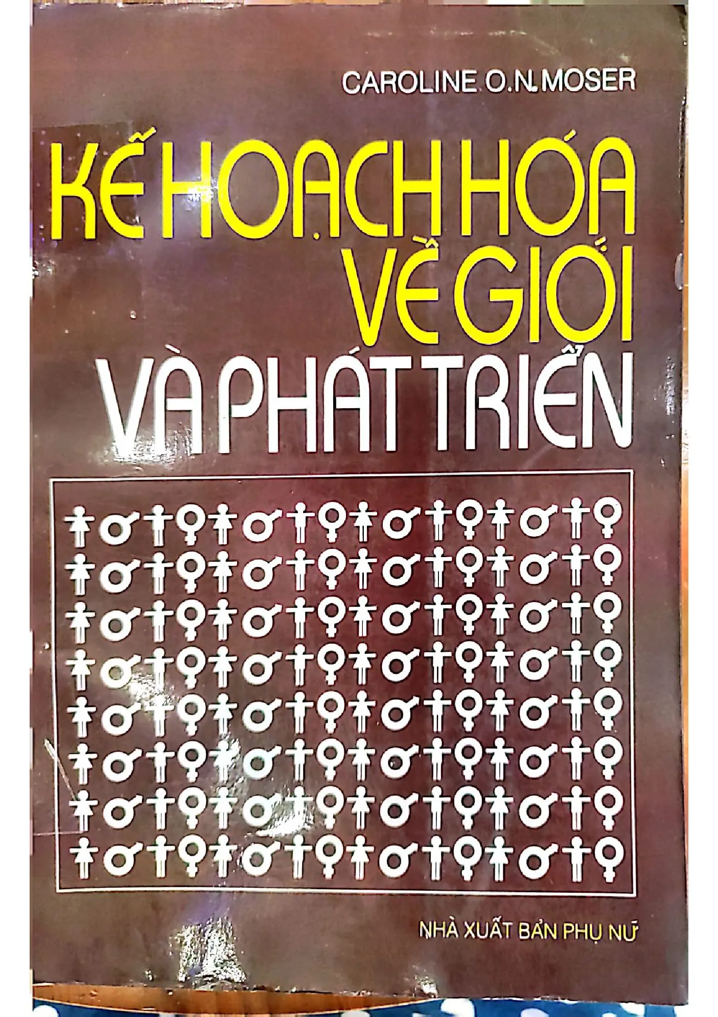 Trang bìa chính thức sách Kế hoạch hóa về giới và phát triển
