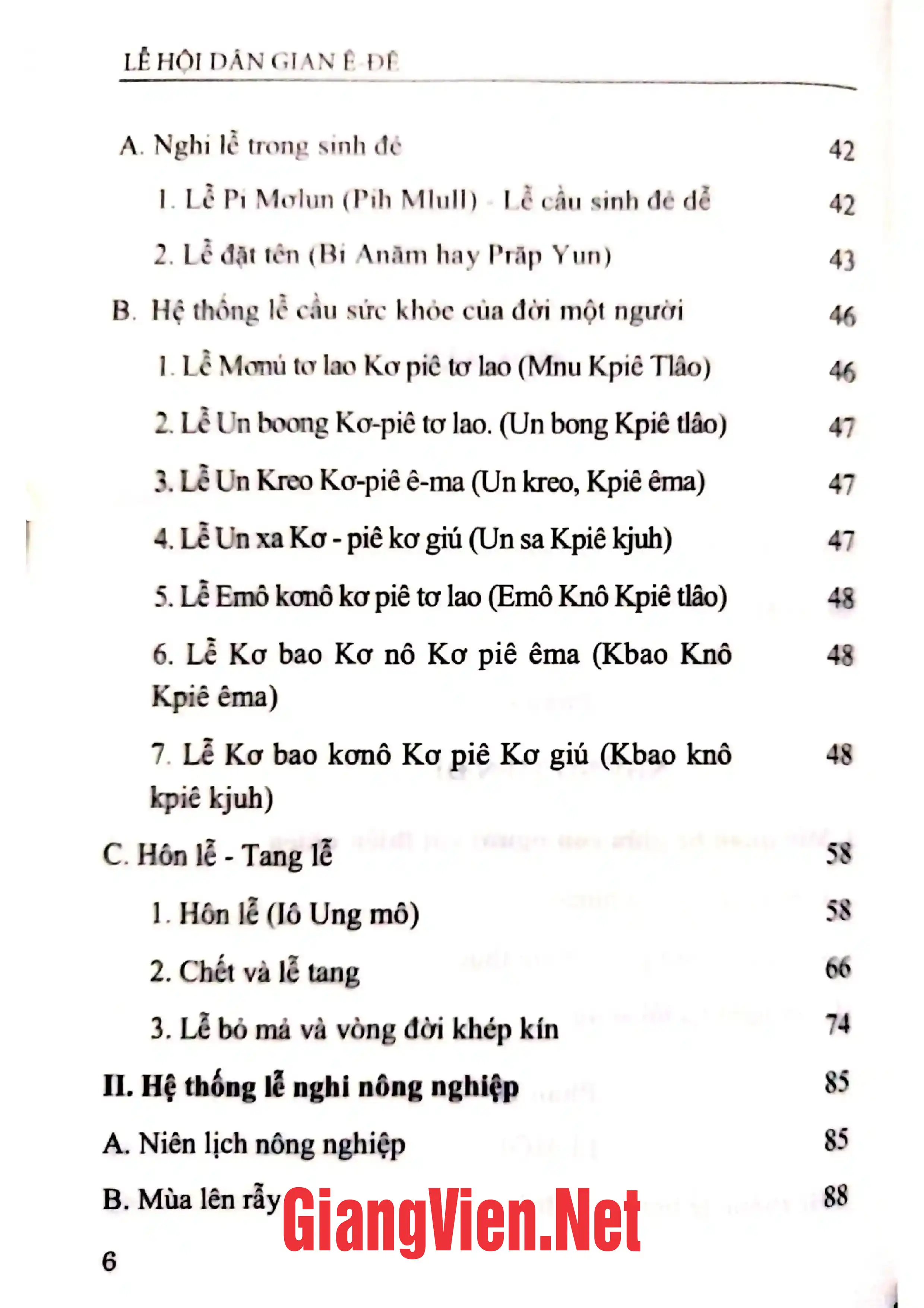 Ảnh minh họa nội dung cuốn sách: Lễ hội dân gian Ê Đê