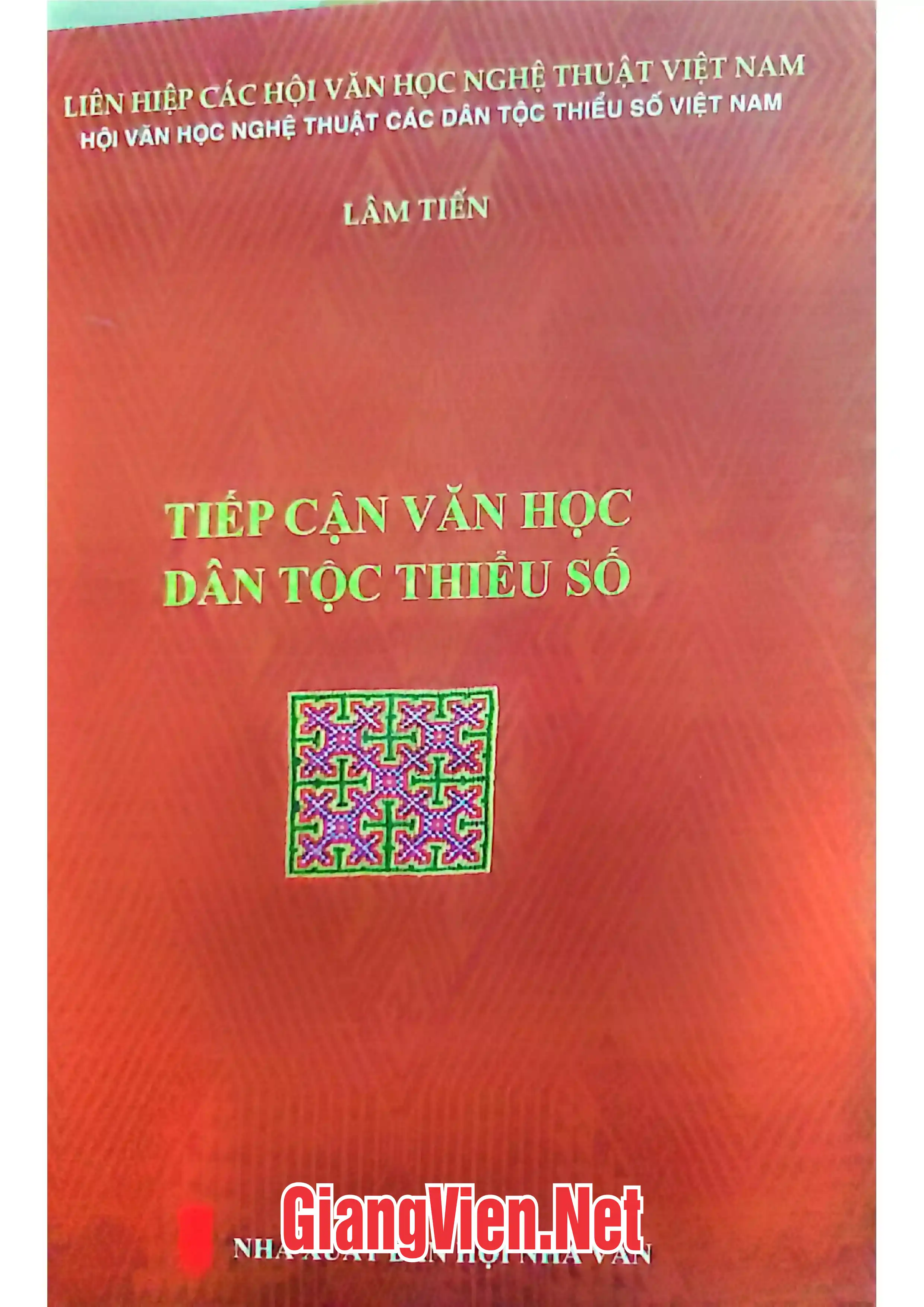 Ảnh bìa của Tiếp cận văn học dân tộc thiểu số