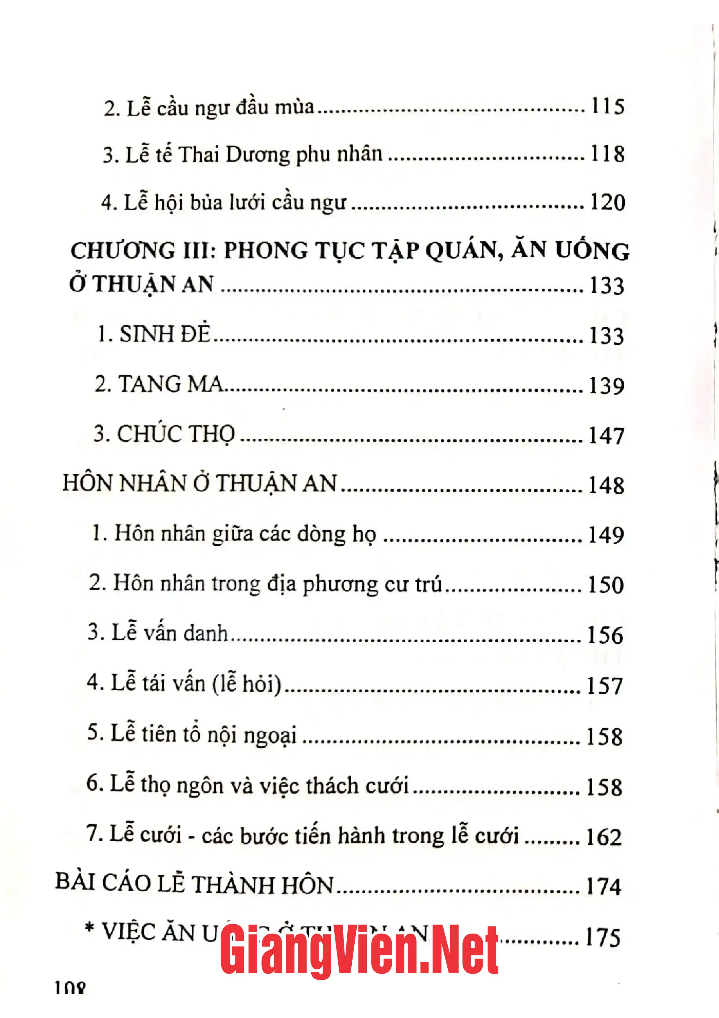 Mục lục chi tiết trang 1 sách Văn hóa truyền thống vùng biển Thuận An