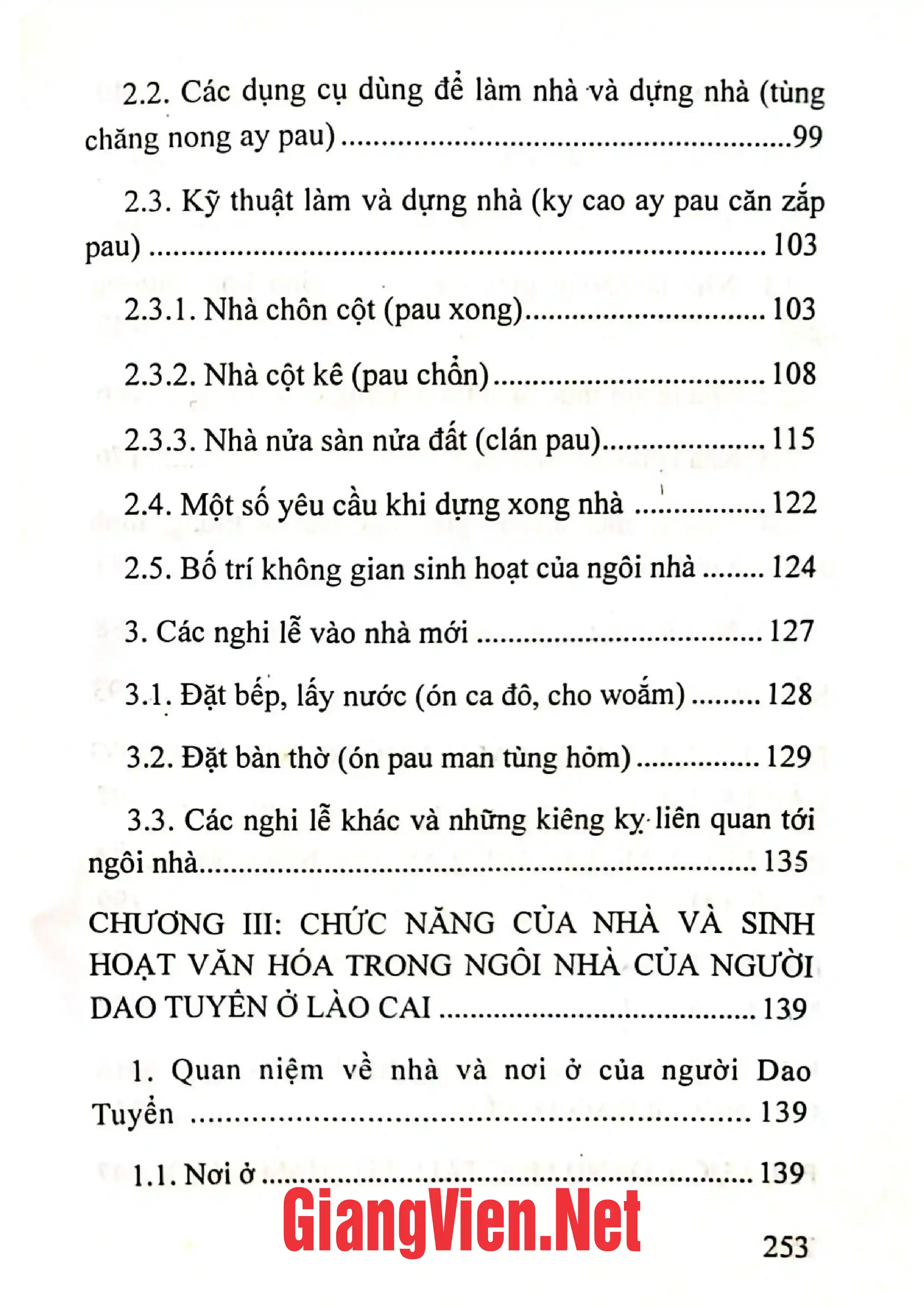 Ảnh minh họa nội dung cuốn sách: Nhà ở truyền thống của người Dao Tuyển ở Lào Cai