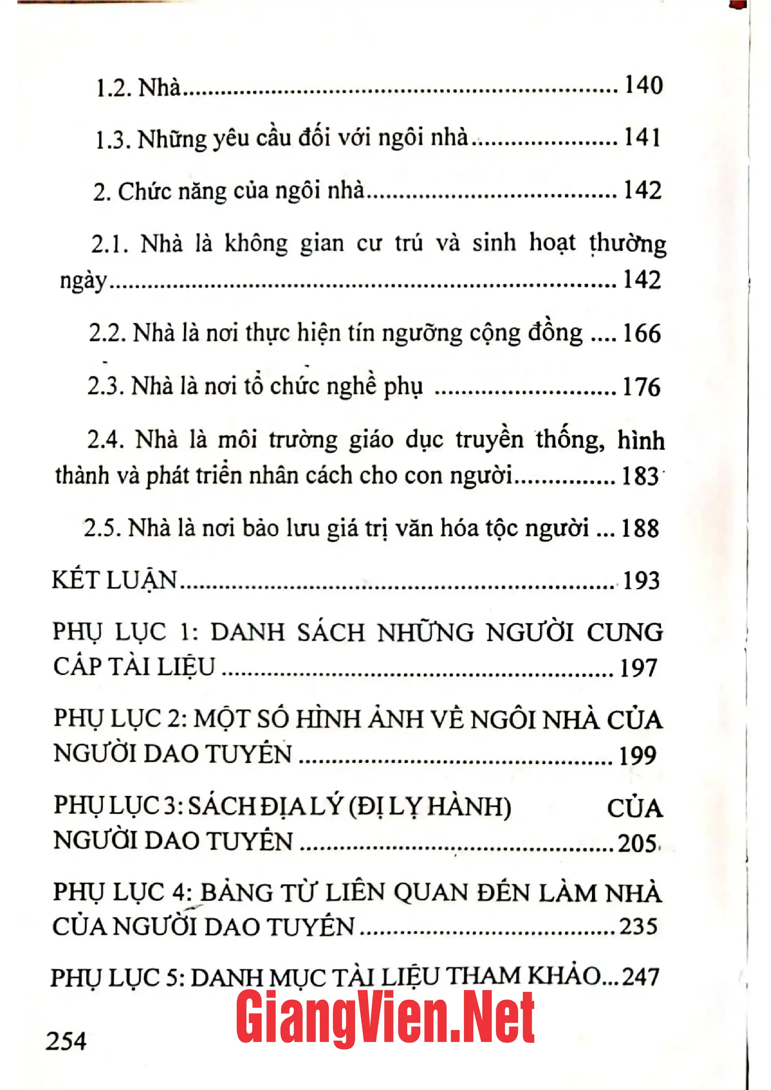 Ảnh minh họa nội dung cuốn sách: Nhà ở truyền thống của người Dao Tuyển ở Lào Cai