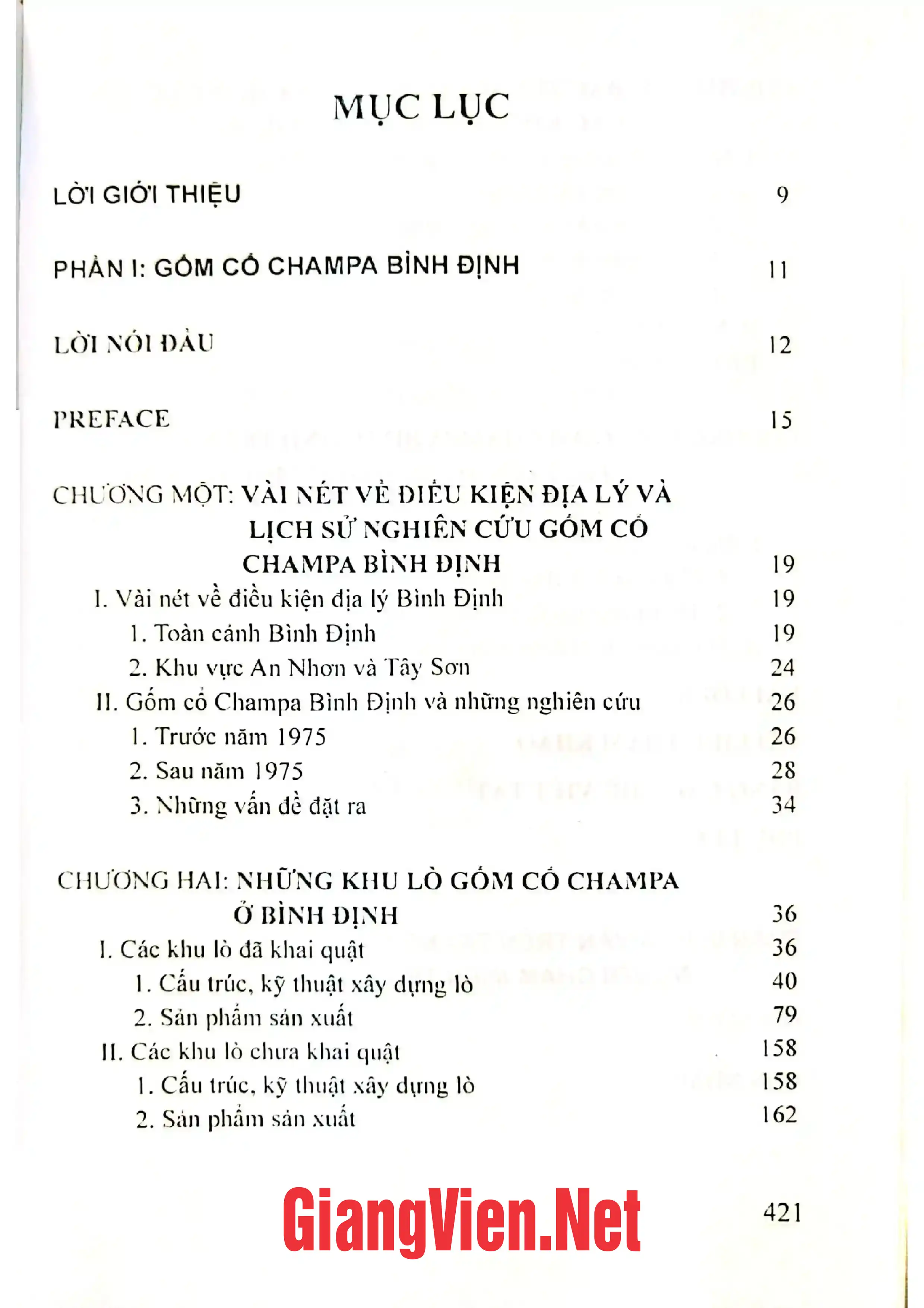 Trang bìa chính thức sách Gốm cổ và hoa văn trên trang phục của người Chăm
