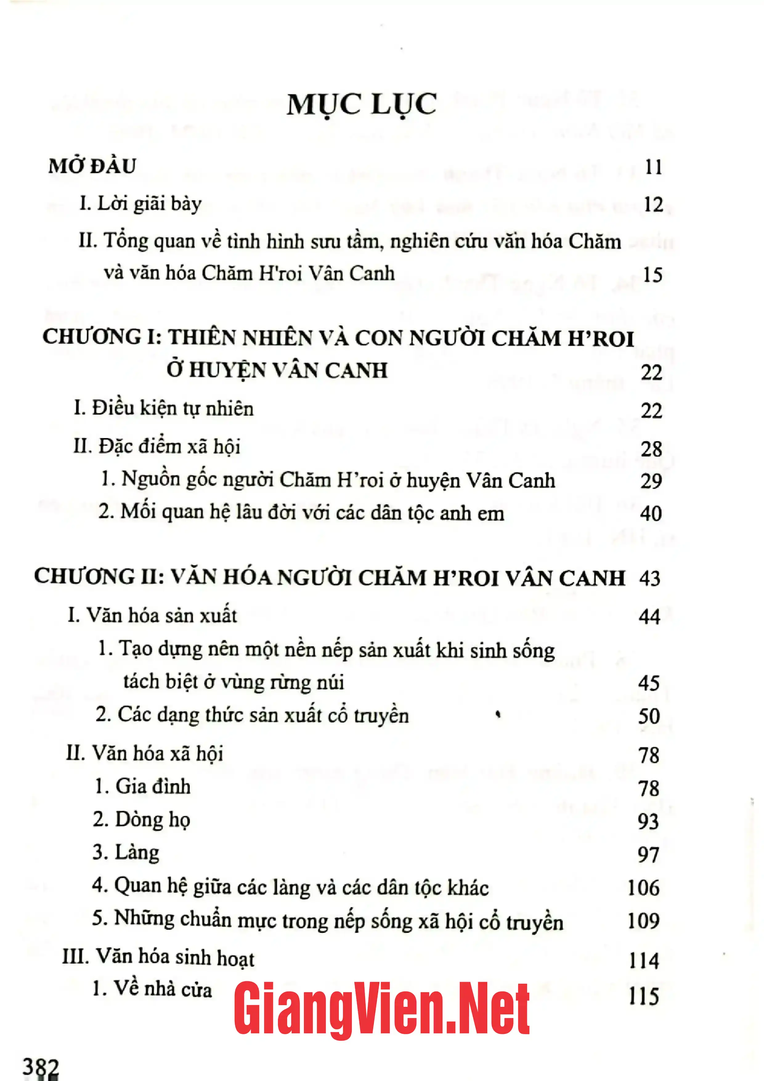 Trang bìa chính thức sách Văn hóa người Chăm HRoi ở huyện Vân Canh tỉnh Bình Định