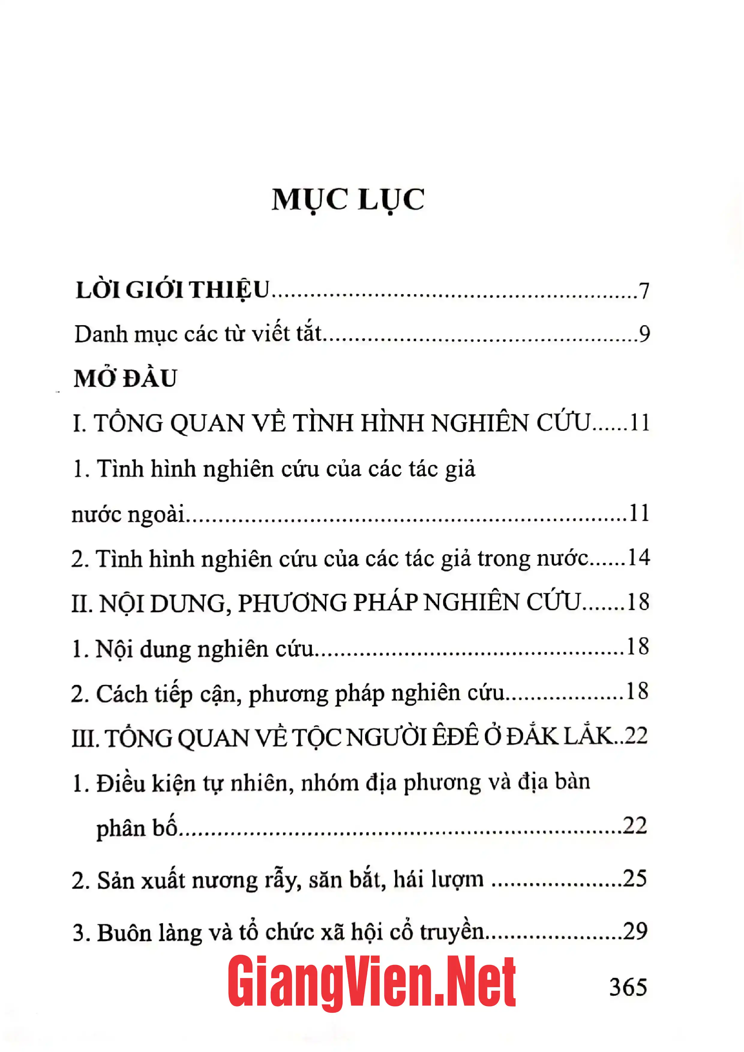 Trang bìa chính thức sách Văn hóa dân gian Ê Đê và vai trò của nó trong xã hội đương đại