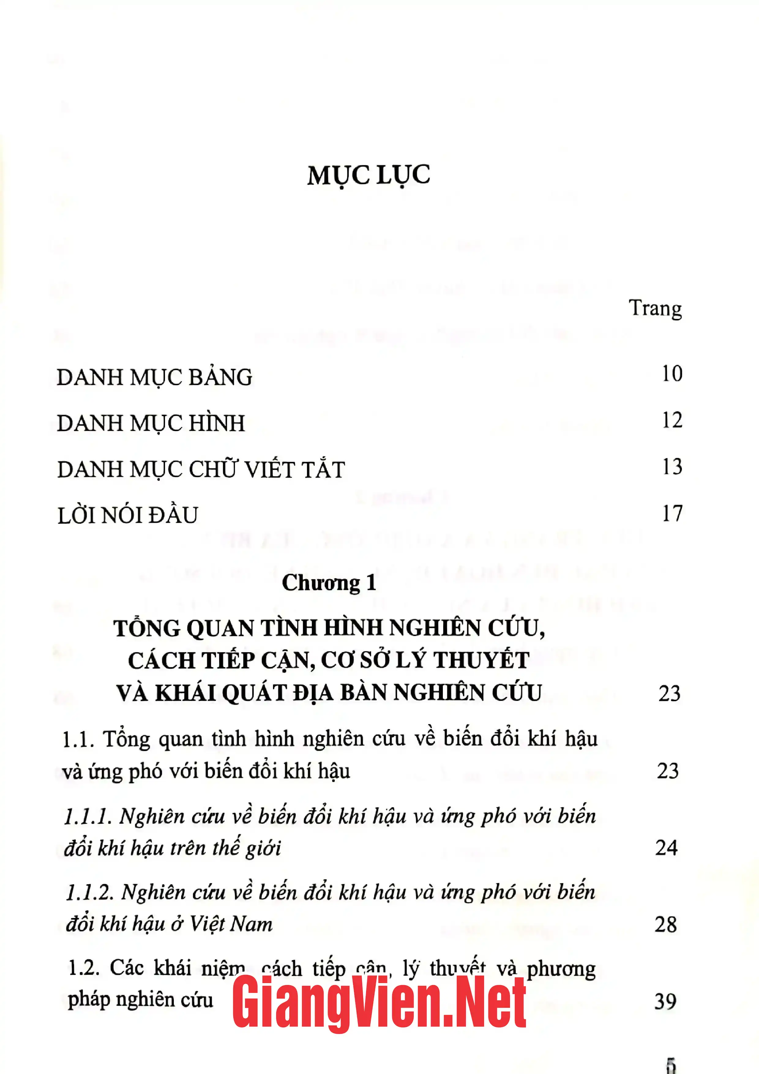 Trang bìa chính thức sách ứng phó với biến đổi khí hậu của người Hmông và người Thái ở tỉnh Sơn La
