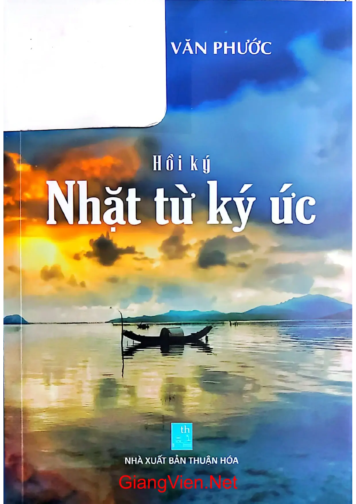 Ảnh bìa của Hồi ký Nhặt từ ký ức