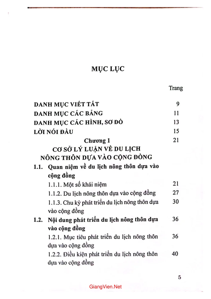 Trang bìa chính thức sách Phát triển du lịch nông thôn dựa vào cộng đồng tại Bắc Trung bộ