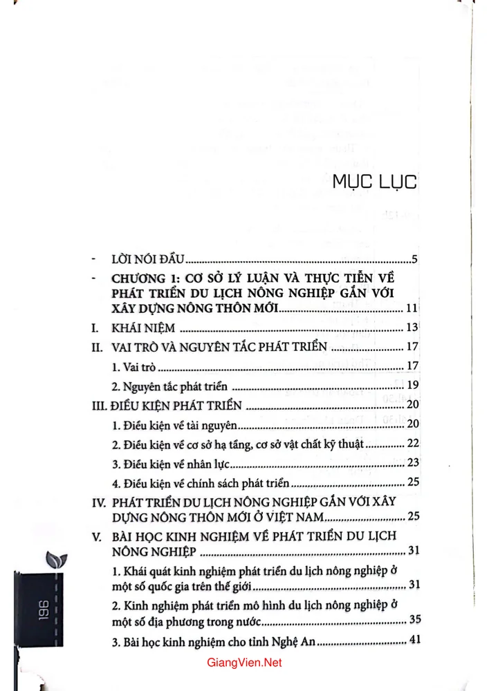 Trang bìa chính thức sách Mô hình du lịch nông nghiệp gắn với xây dựng nông thôn mới trên địa bàn tỉnh Nghệ An