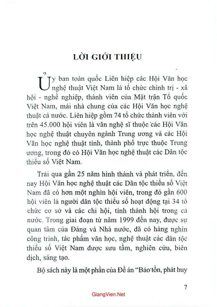 Trang 2 - Ảnh minh họa nội dung sách Văn học dân gian các dân tộc ít người ở Việt Nam