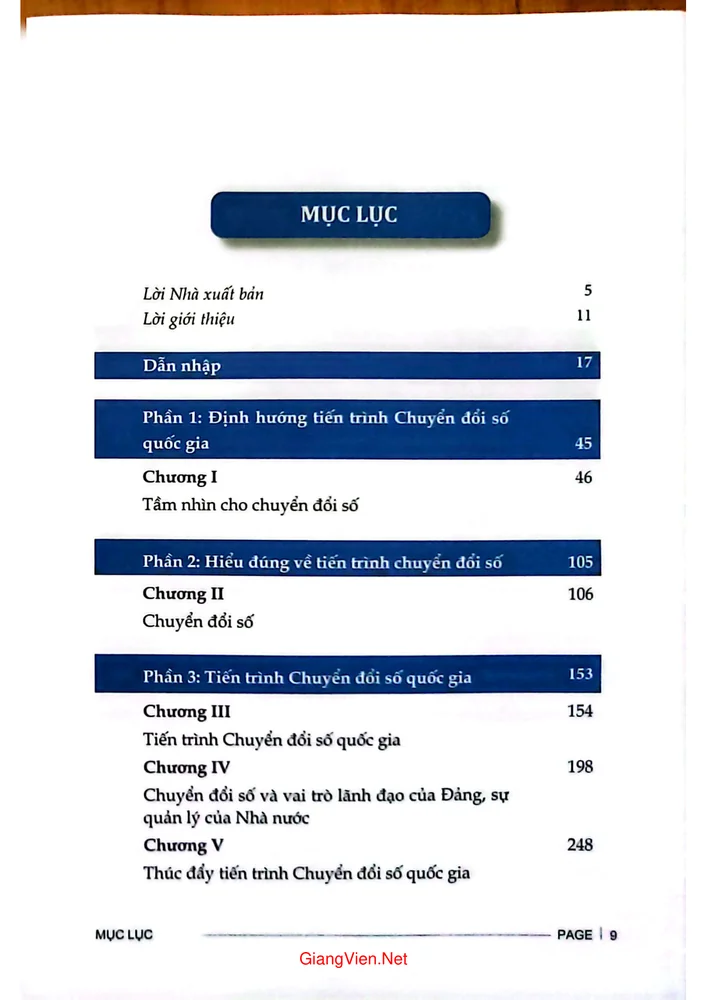 Trang bìa chính thức sách Thúc đẩy tiến trình chuyển đổi số quốc gia