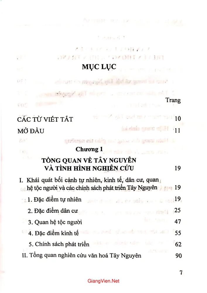 Trang 1 - Ảnh minh họa nội dung sách Văn hóa các tộc người thiểu số tại chỗ Tây Nguyên truyền thống biến đổi và các vấn đề đặt ra