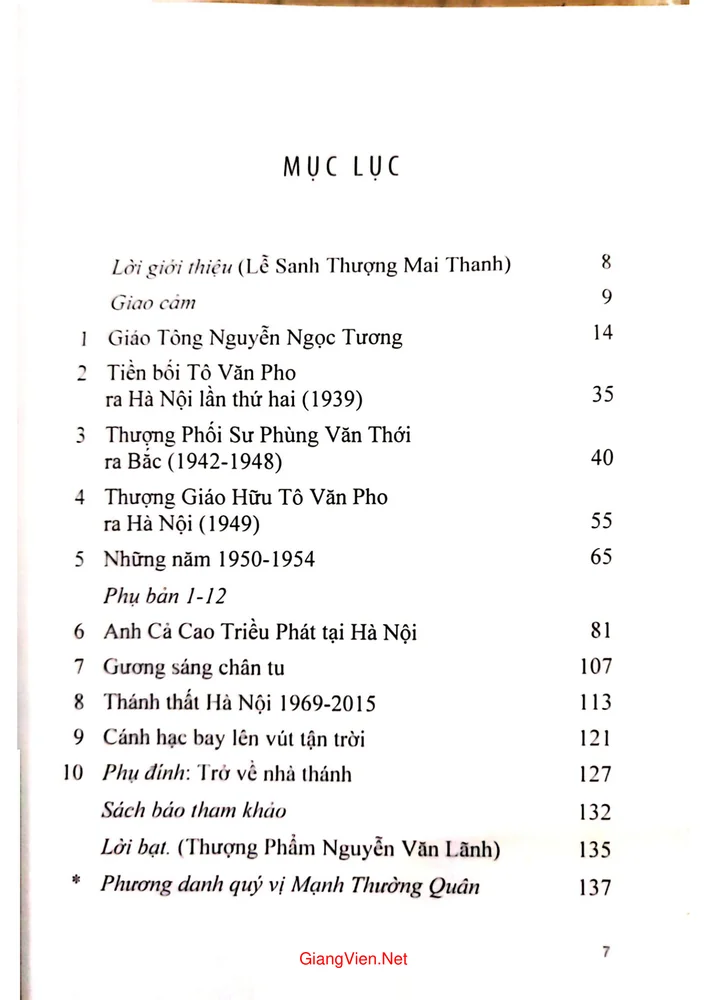 Trang bìa chính thức sách Lịch sử thánh thất Cao đài thủ đô Hà Nội