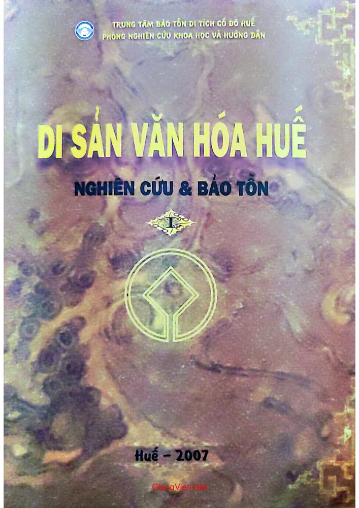 Ảnh bìa của Di sản văn hoá Huế nghiên cứu và bảo tồn