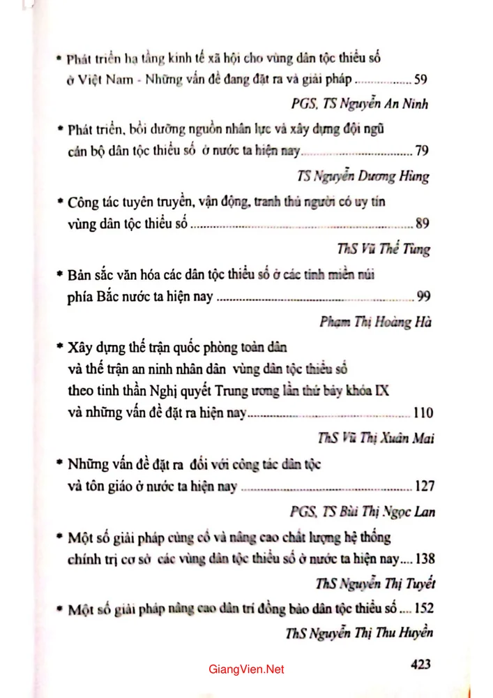 Mục lục chi tiết trang 1 sách 10 năm thực hiện Nghị quyết Hội nghị lần thứ bảy Ban chấp hành Trung ương khoá IX về công tác dân tộc và tôn giáo một số vấn đề lý luận và thực tiễn