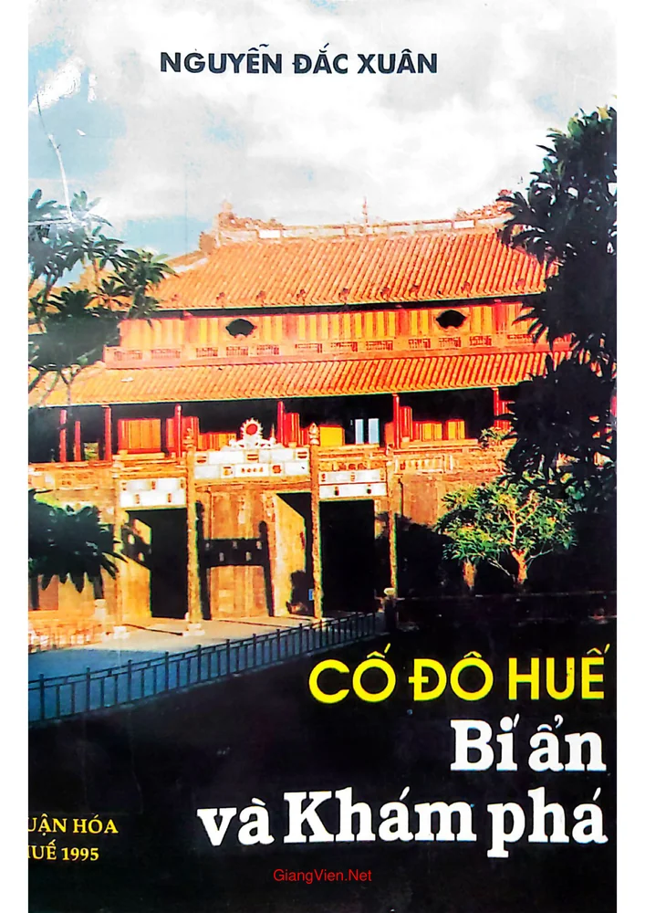 Ảnh bìa của Cố đô Huế bí ẩn và khám phá