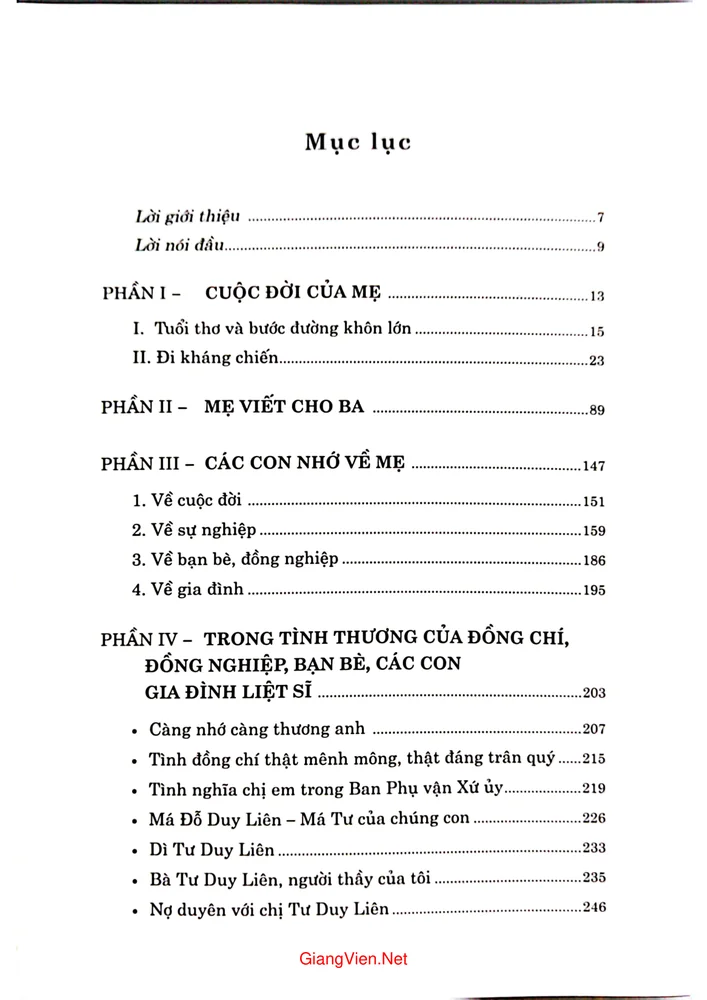 Trang bìa chính thức sách Cuộc đời của mẹ