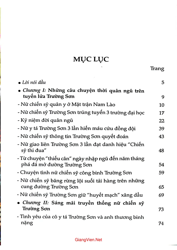 Trang bìa chính thức sách Nữ chiến sỹ Trường Sơn Đất Tổ