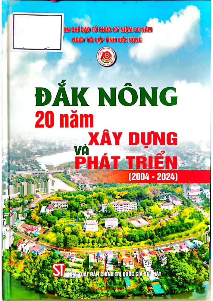 Ảnh bìa của Đắk Nông 20 năm xây dựng và phát triển (2004 - 2024)