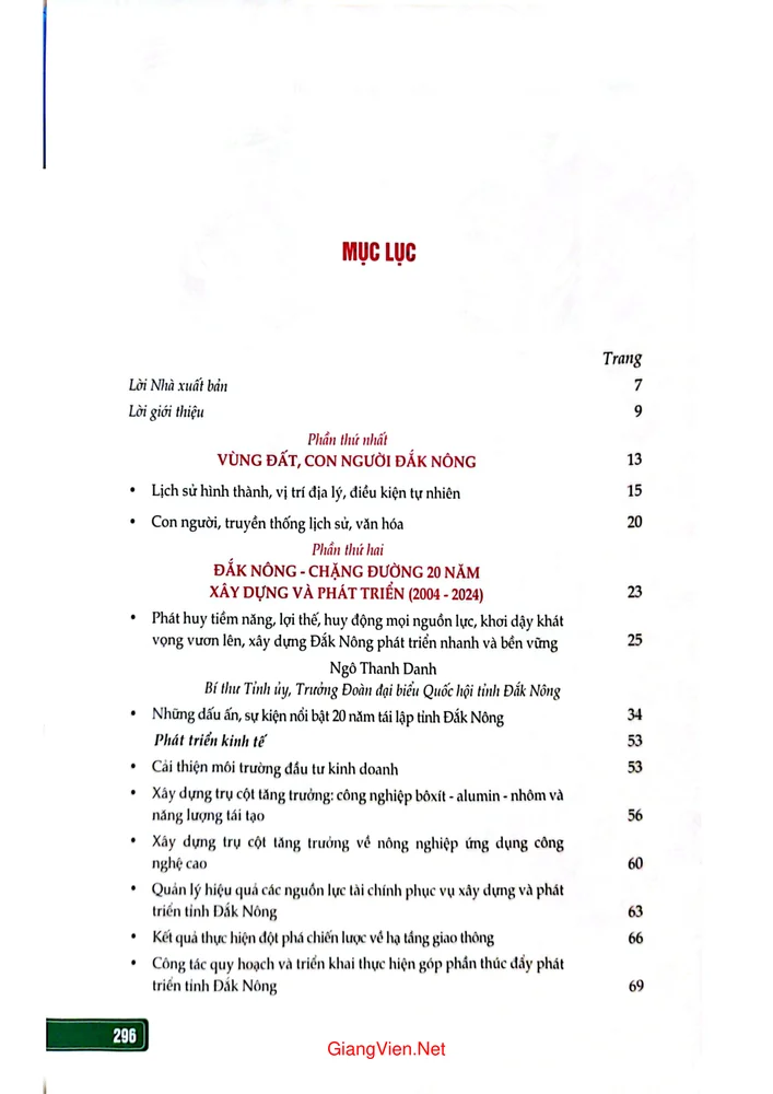 Trang bìa chính thức sách Đắk Nông 20 năm xây dựng và phát triển (2004 - 2024)
