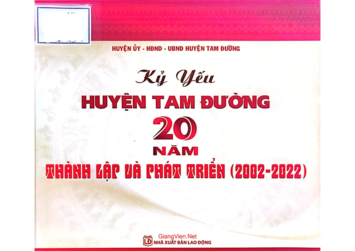 Ảnh bìa của Kỷ yếu huyện Tam Đường 20 năm thành lập và phát triển (2002 - 2022)