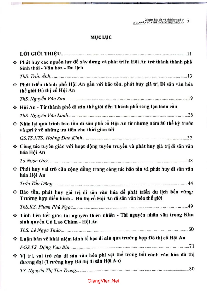 Trang 1 - Ảnh minh họa nội dung sách Di sản Hội An 25 năm bảo tồn và phát huy giá trị