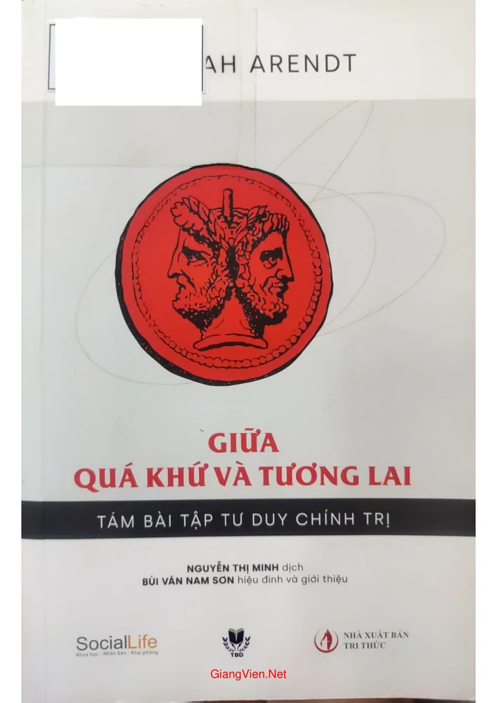 Ảnh bìa của Giữa quá khứ và tương lai