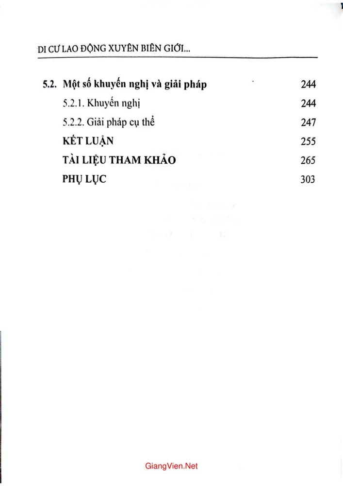 Trang 4 - Ảnh minh họa nội dung sách Di cư lao động xuyên biên giới của một số tộc người ở vùng biên giới Việt Nam, Trung Quốc
