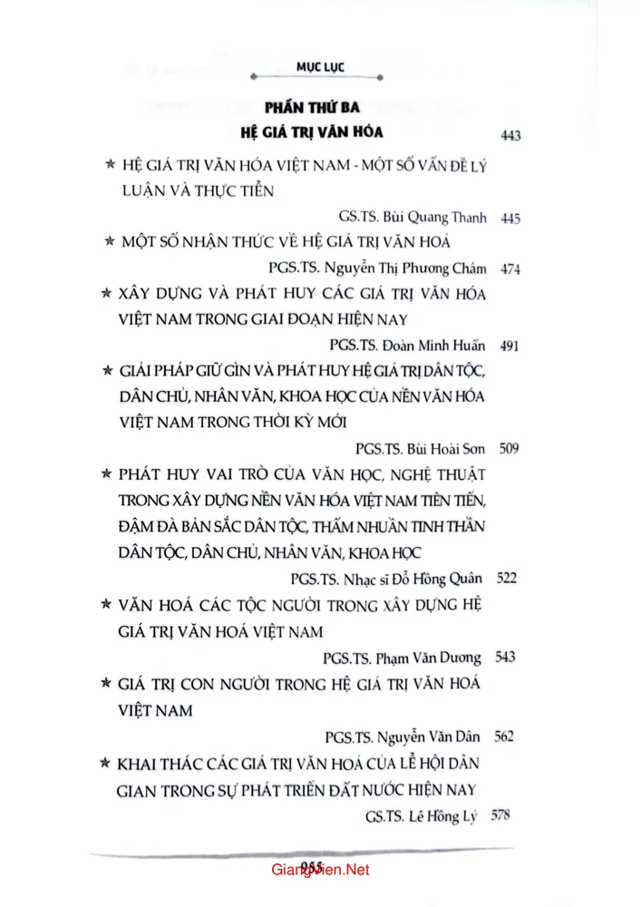 Trang 4 - Ảnh minh họa nội dung sách Hệ giá trị Quốc gia, hệ giá trị văn hóa, hệ giá trị gia đình và chuẩn mực vin người Việt Nam trong thời kỳ mới