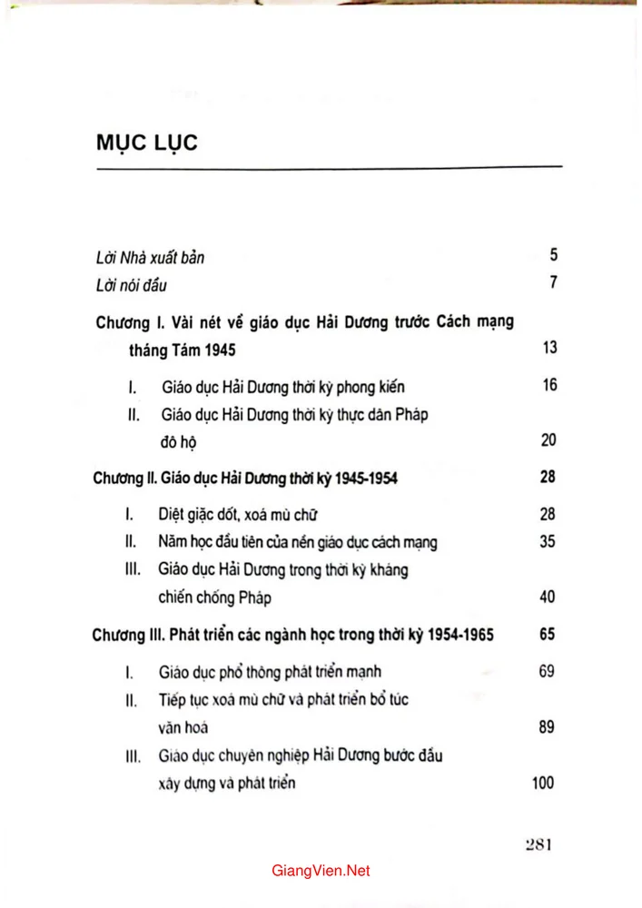 Trang bìa chính thức sách Lịch sử giáo dục Hải Dương 1945 - 2005