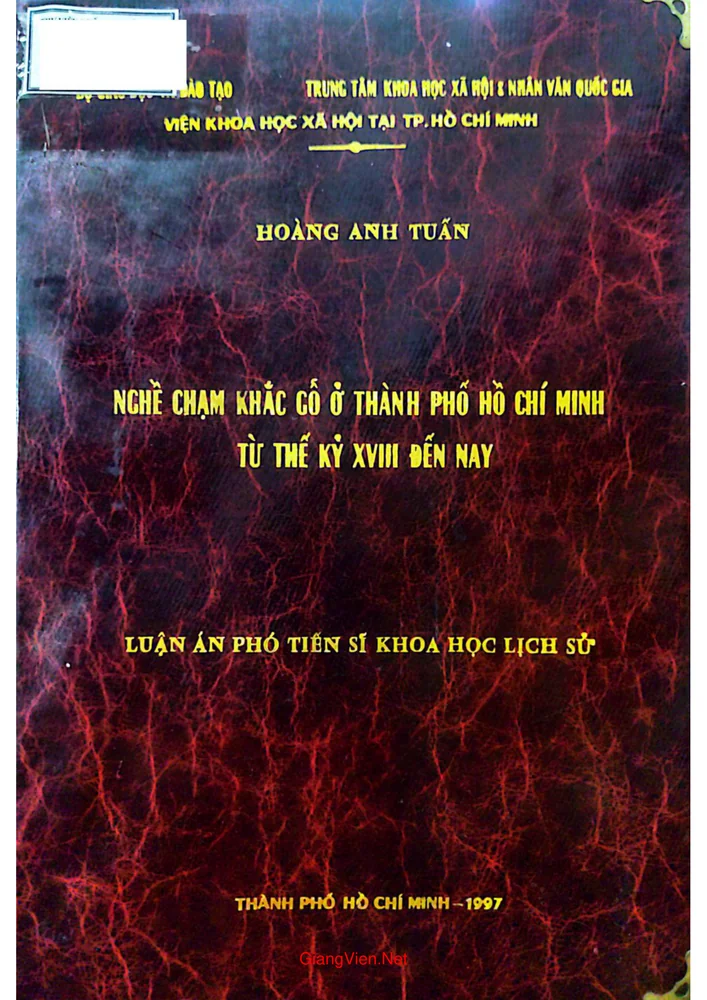 Ảnh bìa của Nghề chạm khắc gỗ ở Thành phố Hồ Chí Minh từ thế kỷ XVIII đến nay