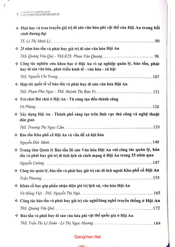 Trang 2 - Ảnh minh họa nội dung sách Di sản Hội An 25 năm bảo tồn và phát huy giá trị