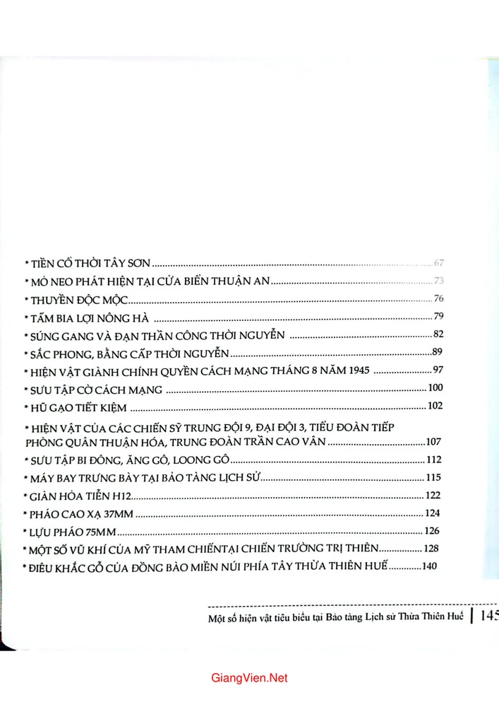 Trang 2 - Ảnh minh họa nội dung sách Một số hiện vật tiêu biểu tại Bảo tàng Thừa Thiên Huế