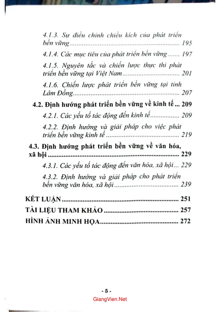 Trang 3 - Ảnh minh họa nội dung sách Biến đổi kinh tế, văn hóa, xã hội của tộc người thiểu số tại chỗ ở khu vực Lang Biang tỉnh Lâm Đồng