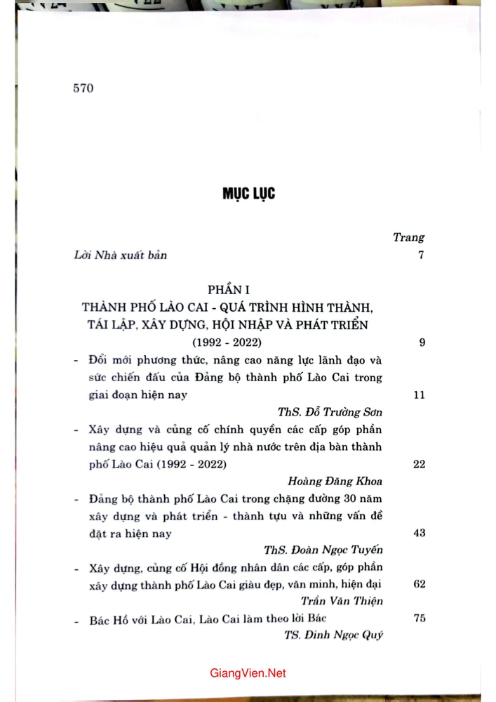 Trang 1 - Ảnh minh họa nội dung sách Thành phố Lào Cai 30 năm tái lập, xây dựng hội nhập và phát triển 1992 đến 2022