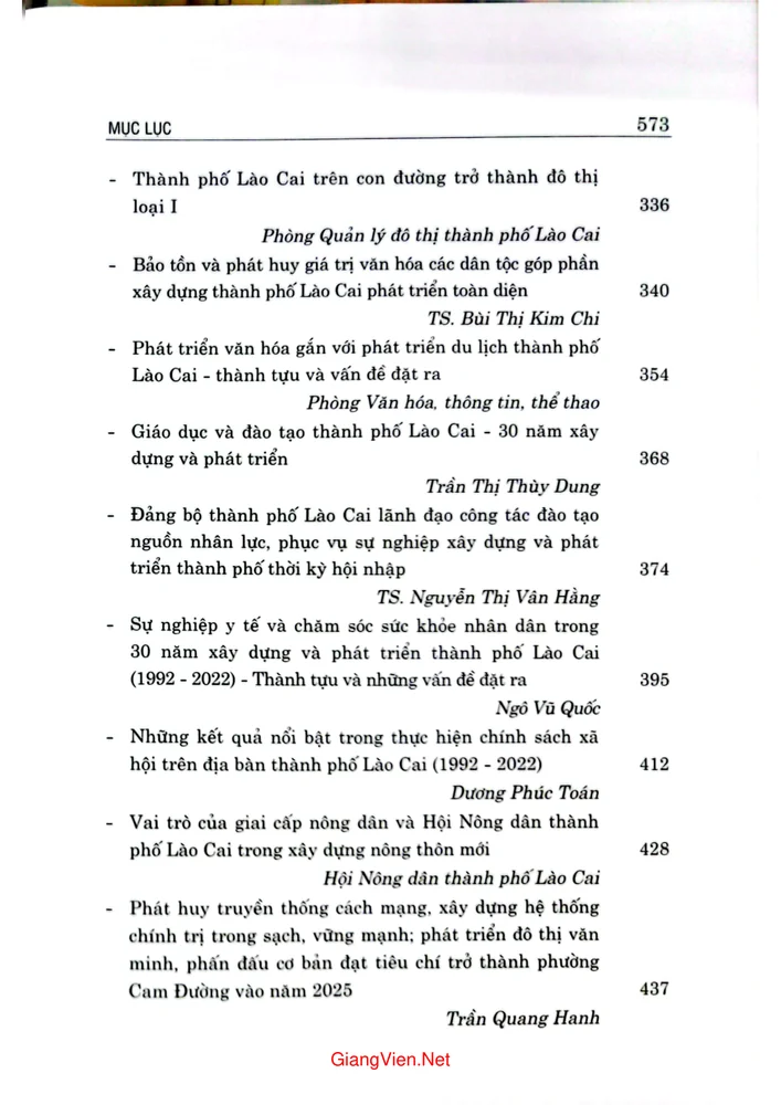 Trang 4 - Ảnh minh họa nội dung sách Thành phố Lào Cai 30 năm tái lập, xây dựng hội nhập và phát triển 1992 đến 2022