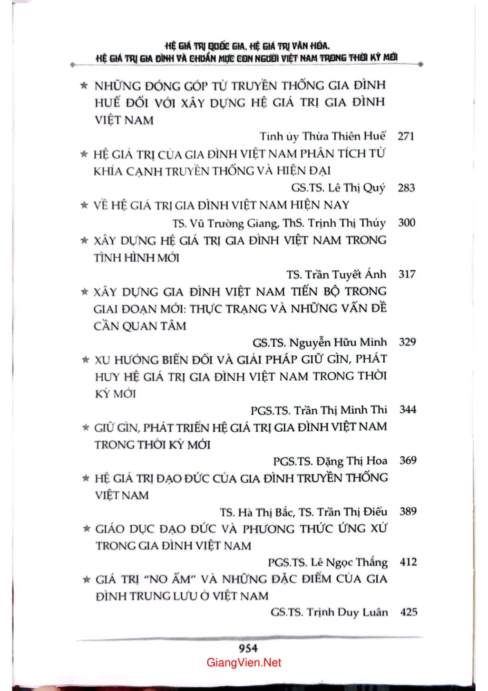 Trang 3 - Ảnh minh họa nội dung sách Hệ giá trị Quốc gia, hệ giá trị văn hóa, hệ giá trị gia đình và chuẩn mực vin người Việt Nam trong thời kỳ mới