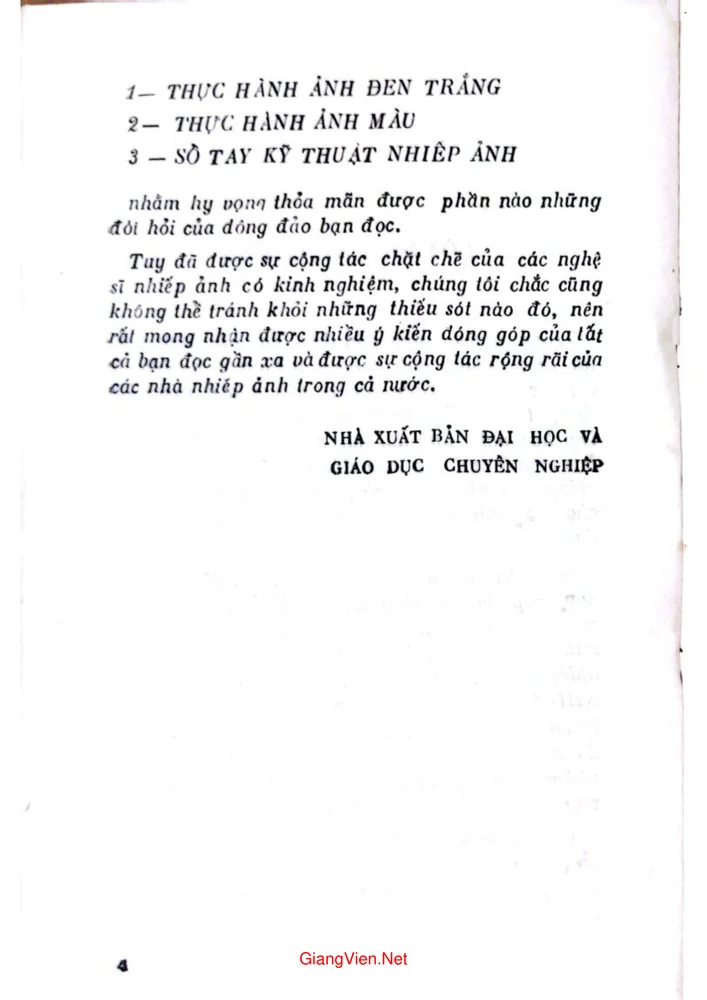 Trang 2 - Ảnh minh họa nội dung sách Hỏi đáp về phim ảnh màu