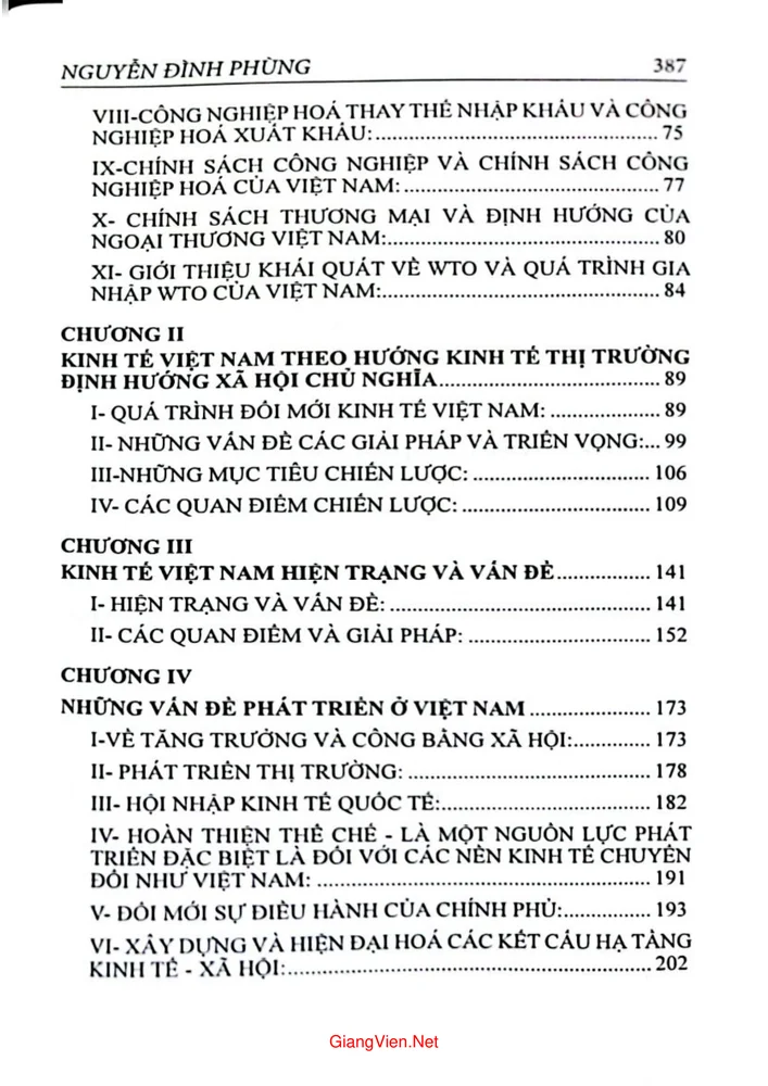Trang 2 - Ảnh minh họa nội dung sách Triển vọng kinh tế Việt Nam nhìn từ những năm hội nhập kinh tế quốc tế