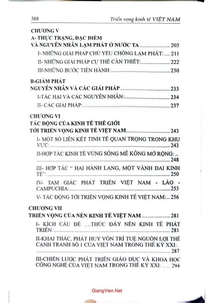 Trang 3 - Ảnh minh họa nội dung sách Triển vọng kinh tế Việt Nam nhìn từ những năm hội nhập kinh tế quốc tế