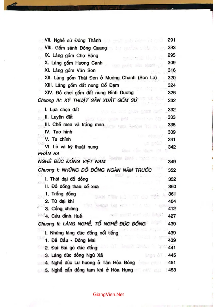 Trang 3 - Ảnh minh họa nội dung sách Di sản thủ công mỹ nghệ Việt Nam